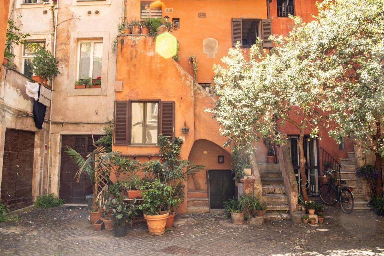 The Red House At Arco Degli Acetari - Rome — Foto 3